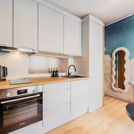 Clouds Flat In Self Check In Appartement
